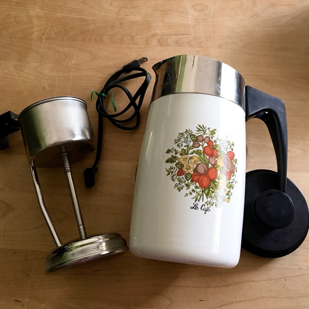 Vtg. CorningWare Spice Of Life10 Cup Coffee Pot Maker